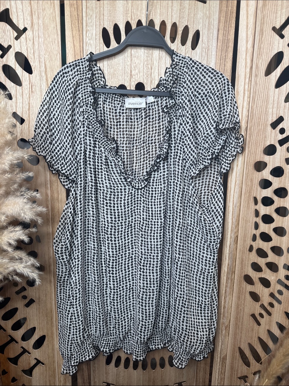 Avenue Black & White Ruffled V-Neck Dot Blouse